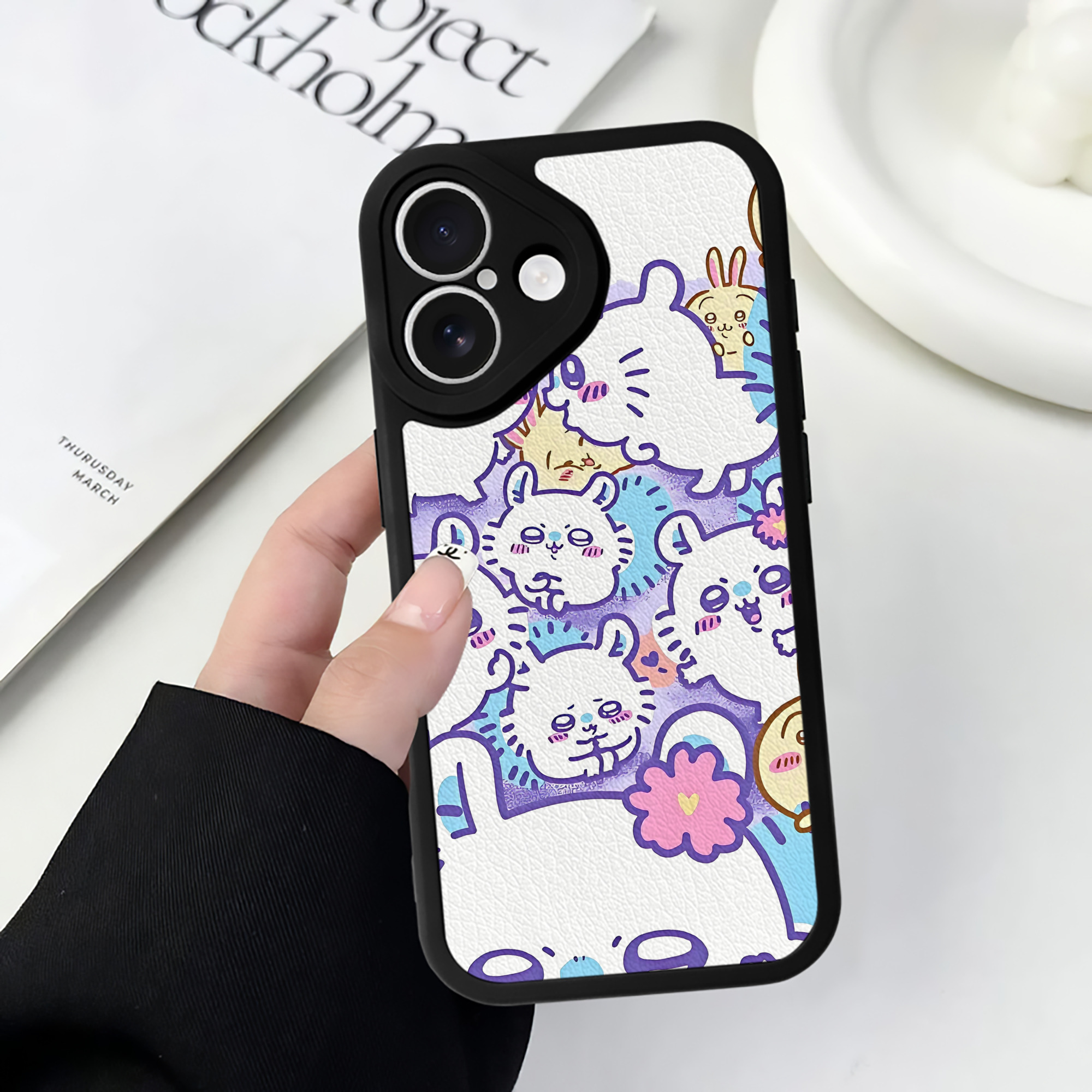 （画像用） ちいかわ Chii-kawa 【iPhone 16シリーズ対応】シリコンスマホケース（レザー調） 材質：シリコン